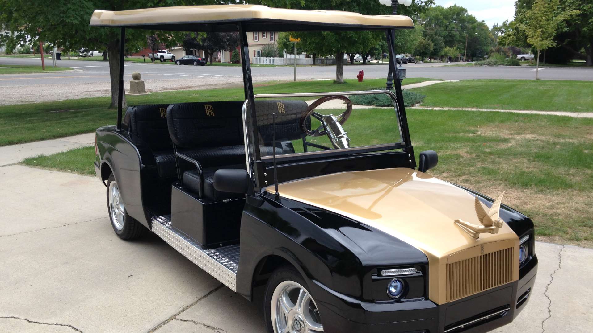 гольф-кары Rolls-Royce Phantom